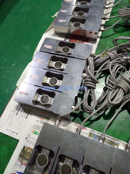 液體灌裝機,干粉砂漿包裝機,全自動(dòng)灌裝設備,噸袋包裝機