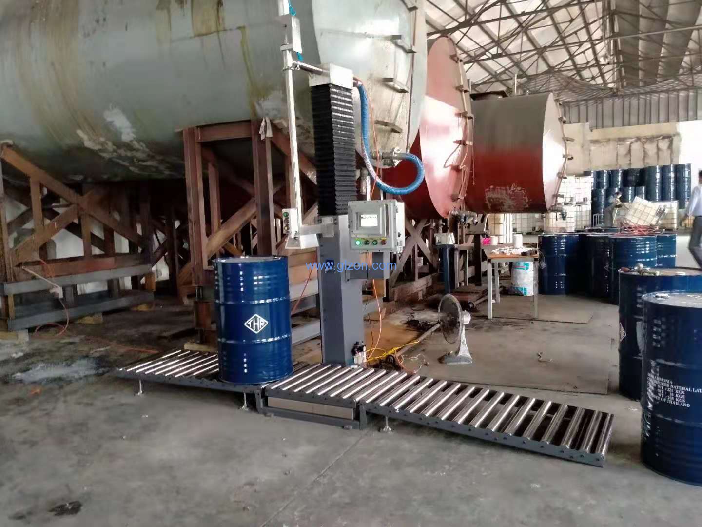 1620266660684678.jpg 液體灌裝機,稱(chēng)重灌裝機,定量灌裝機
