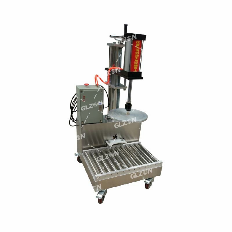 液體灌裝機,稱(chēng)重灌裝機,定量灌裝機 液體灌裝機,稱(chēng)重灌裝機,定量灌裝機