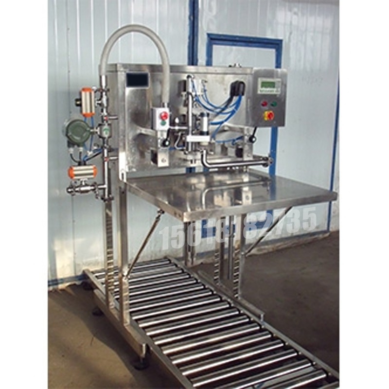 液體灌裝機,稱(chēng)重灌裝機,定量灌裝機 液體灌裝機,稱(chēng)重灌裝機,定量灌裝機