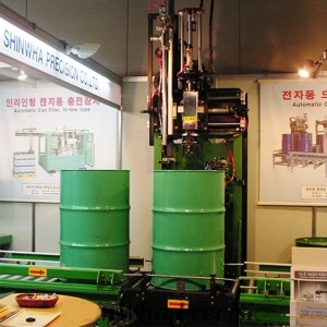 印染助劑灌裝機 200KG樹(shù)脂自動(dòng)灌裝機200L液體潤滑油半自動(dòng)稱(chēng)重式灌裝機