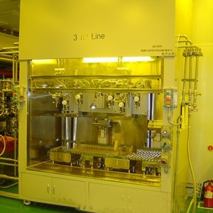 14L化學(xué)液體灌裝機 四頭灌裝機-上海廣志