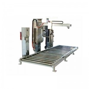 全自動(dòng)直線(xiàn)壓蓋機_1000L-IBC噸桶白醋料酒壓蓋機