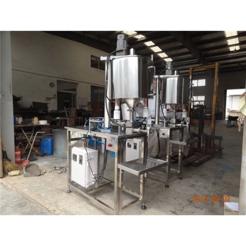 保溫攪拌灌裝機(jī)